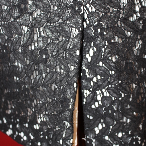 Betsey Johnson, black lace dress  Size 2......... - Picture 6 of 9